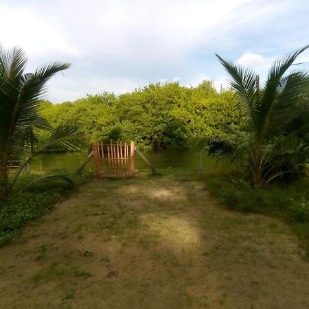 Aqua Front Yala Resort Kirinda  Buitenkant foto