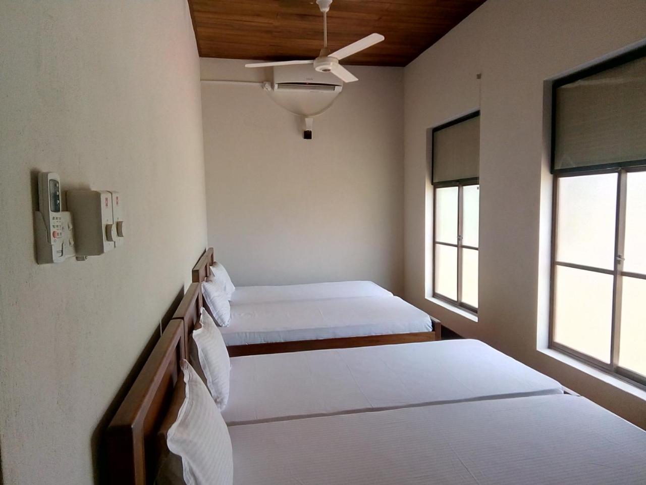 Aqua Front Yala Resort Kirinda  Buitenkant foto